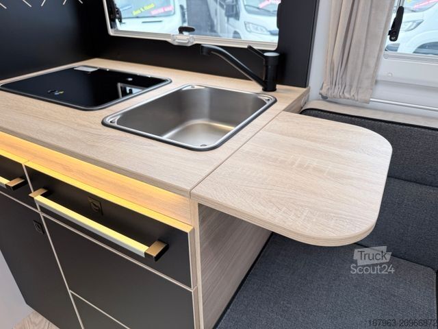 Daļēji integrēta kemperis CHAUSSON 788 Titanium Line `26 ~ MESSE PREISE SICHERN