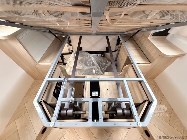 Daļēji integrēta kemperis CHAUSSON 788 Titanium Line `26 ~ MESSE PREISE SICHERN