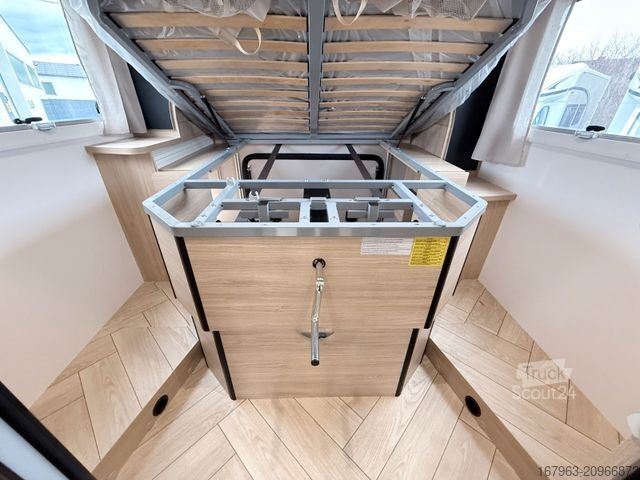 Daļēji integrēta kemperis CHAUSSON 788 Titanium Line `26 ~ MESSE PREISE SICHERN