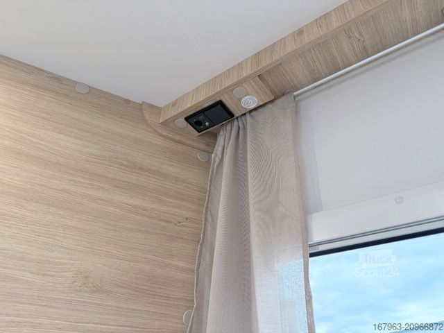 Daļēji integrēta kemperis CHAUSSON 788 Titanium Line `26 ~ MESSE PREISE SICHERN