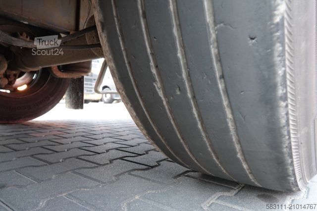 Semi-remorque bâchée FRUEHAUF FIRANKA / STANDARD / MOCNA POD?OGA SZYNA DESKA /