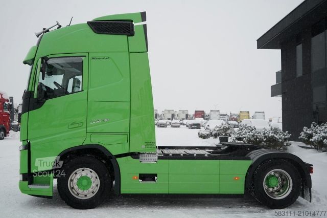 Τυπική μονάδα τράκτορα VOLVO FH 500 / I-PARK COOL / I-SAVE / TV / MIKROFALÓWK