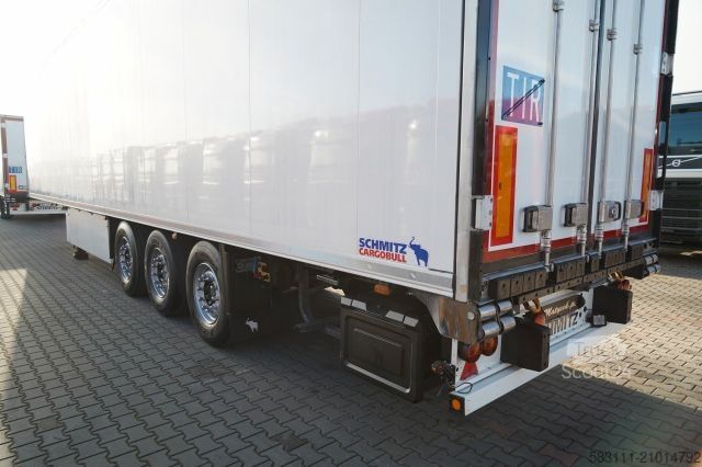 Kylsläpvagn SCHMITZ CARGOBULL / CH?ODNIA / THERMO KING SLX 300 / HAKÓWKA / O?