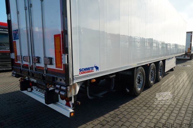 Kylsläpvagn SCHMITZ CARGOBULL / CH?ODNIA / THERMO KING SLX 300 / HAKÓWKA / O?