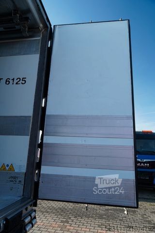 Kylsläpvagn SCHMITZ CARGOBULL / CH?ODNIA / THERMO KING SLX 300 / HAKÓWKA / O?