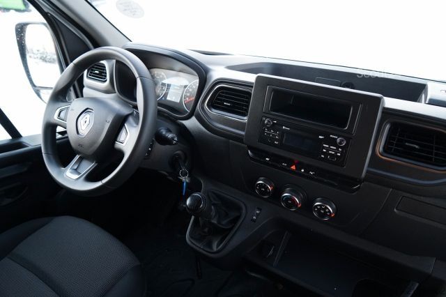 Bestelwagen RENAULT MASTER / BLASZAK / FURGON / BRYGADÓWKA 7 MIEJSC