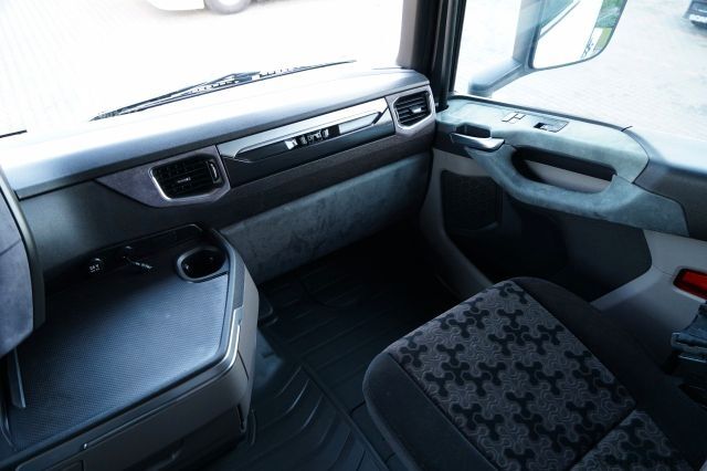 Standardní tahač SCANIA S 500 / RETARDER / I-PARK COOL / NAVI