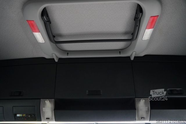 Tracteur routier standard MAN TGX 18. 440 / XLX / RETARDER /  