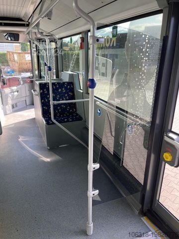 Mestský autobus MERCEDES-BENZ O 530 Citaro C2  /  3-Türer  / Vollklimaanlage