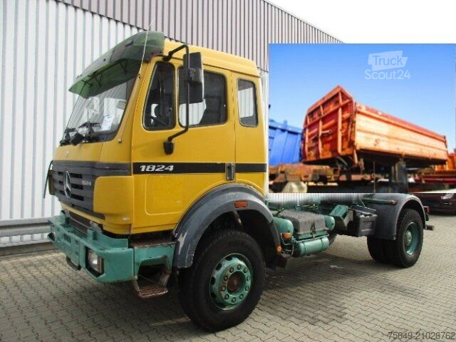 Camion-benne tricar Mercedes-Benz SK 1824 AK 4x4 SK 1824 AK 4x4