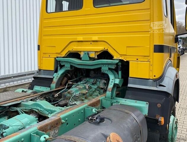 Camion-benne tricar Mercedes-Benz SK 1824 AK 4x4 SK 1824 AK 4x4