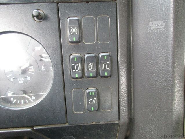 Camion-benne tricar Mercedes-Benz SK 1824 AK 4x4 SK 1824 AK 4x4