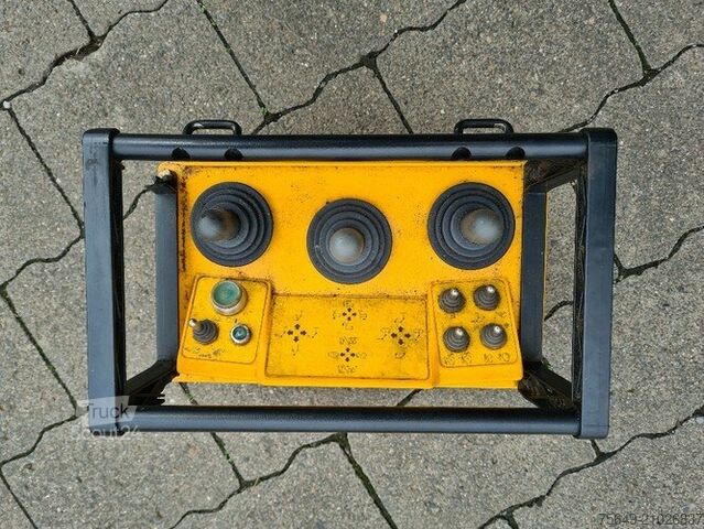 Tornkran Mercedes-Benz Axor 1828 AK 4x4 Axor 1828 AK 4x4, Winterdienstausstattung, Kran Atlas AK 65.2, Funk