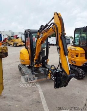 Mini-pelle JCB 8029 CTS