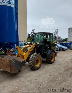 Chargeuse Komatsu WA 70 M-8E0