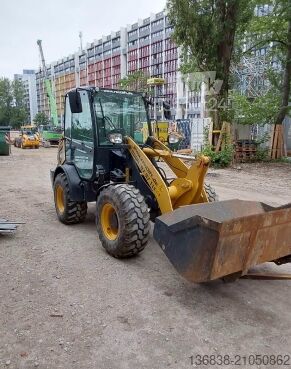 Chargeuse Komatsu WA 70 M-8E0