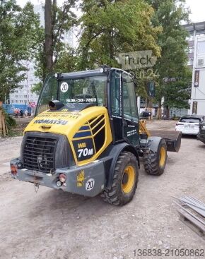 Chargeuse Komatsu WA 70 M-8E0