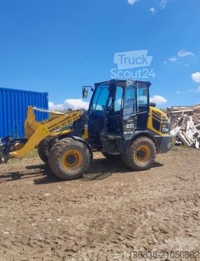 Chargeuse Komatsu WA 70 M-8E0