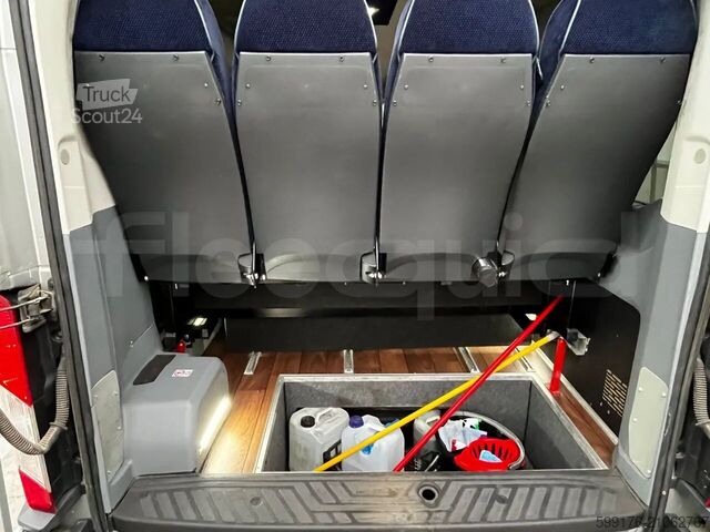 Trasporto persone Ford Transit