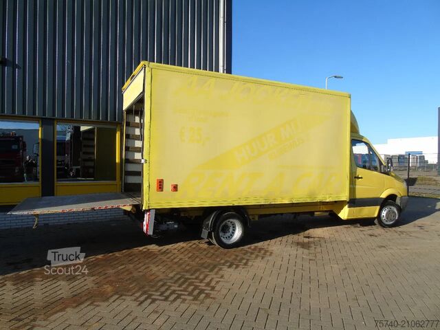 Suitcase Mercedes-Benz Sprinter 516 + lift + EURO 5 + 3P