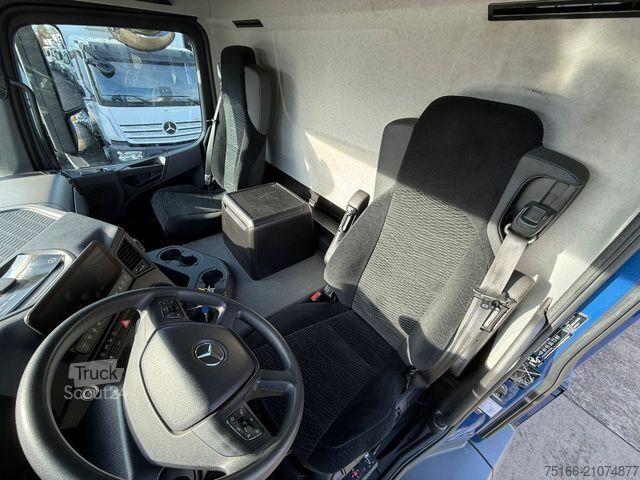 LKW mit Pritsche (offen) MERCEDES-BENZ ACTROS 1830 L Pritsche 6,4 m*Mitnahmestapler*ADR