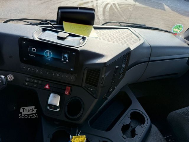 LKW mit Pritsche (offen) MERCEDES-BENZ ACTROS 1830 L Pritsche 6,4 m*Mitnahmestapler*ADR