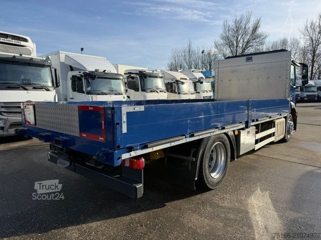 LKW mit Pritsche (offen) MERCEDES-BENZ ACTROS 1830 L Pritsche 6,4 m*Mitnahmestapler*ADR