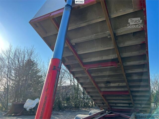 Tipper  Nor-Slep Chassis w/Tip