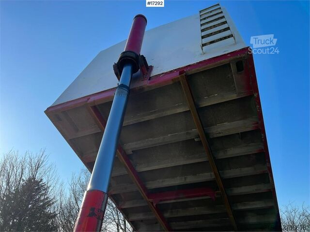 Tipper  Nor-Slep Chassis w/Tip