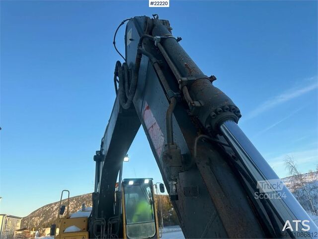 Crawler excavator Volvo EC210 BLC excavator w/ toothed bucket. WATCH VIDEO
