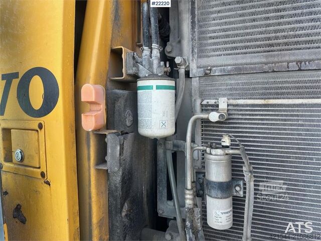 Crawler excavator Volvo EC210 BLC excavator w/ toothed bucket. WATCH VIDEO