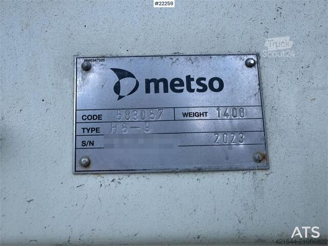Trituradora de escombros Metso LT1110S impact crusher with screen