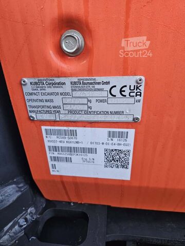 Mini-escavadora Kubota KX037-4