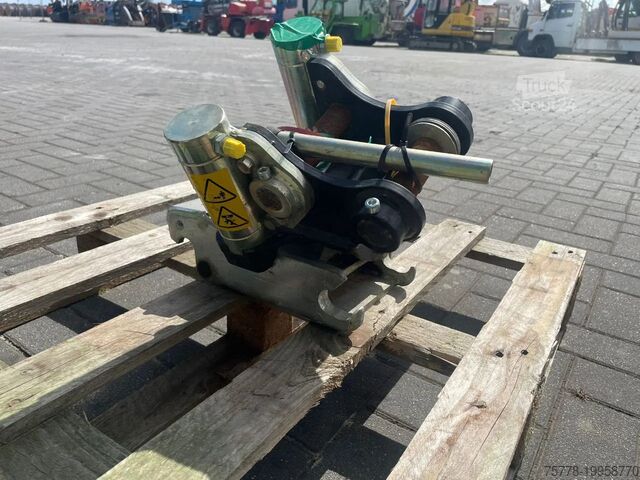 вертушка Sanderson STEELWRIST TMX S30 -180HA | TILT QUICKCOUPLER |...