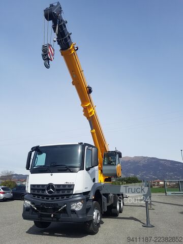 رافعة لوكاتيلي TCL 40.35 ذاتية الحركة Mercedes-Benz Arocs 2632