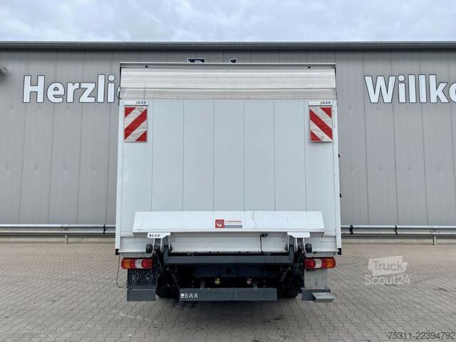 Kasa kamyoneti MERCEDES-BENZ Atego 818 4,35mKoffer*LBW+Tür*3x Sitze*AC*Autom.