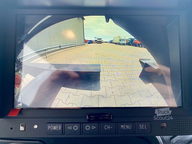 Kasa kamyoneti MERCEDES-BENZ Atego 818 4,35mKoffer*LBW+Tür*3x Sitze*AC*Autom.