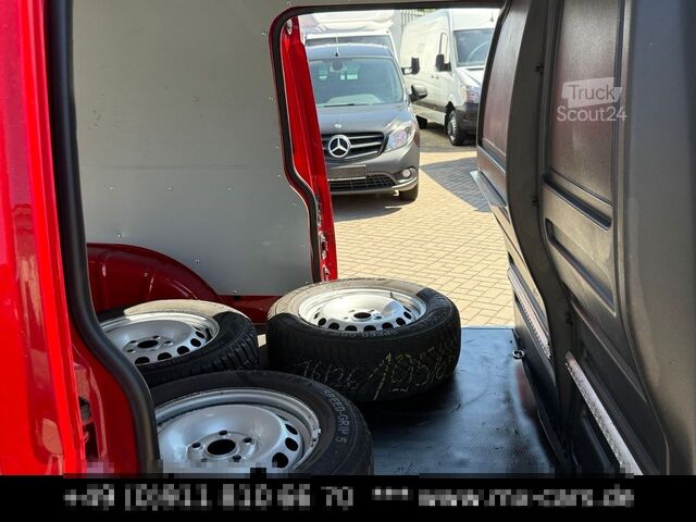 Kastenwagen VOLKSWAGEN Caddy Maxi DSG Klima Navi Kamera 2 Schiebetüren