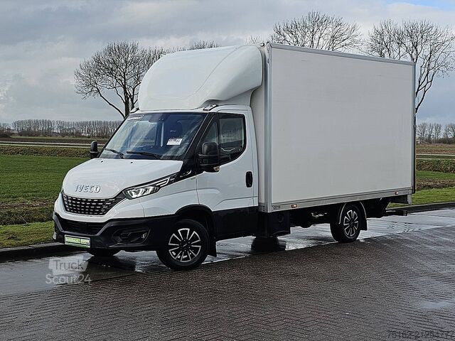 Koffer IVECO DAILY 35S16 Bakwagen Laadklep!