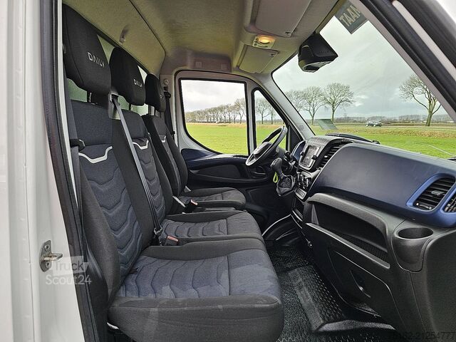 Koffer IVECO DAILY 35S16 Bakwagen Laadklep!