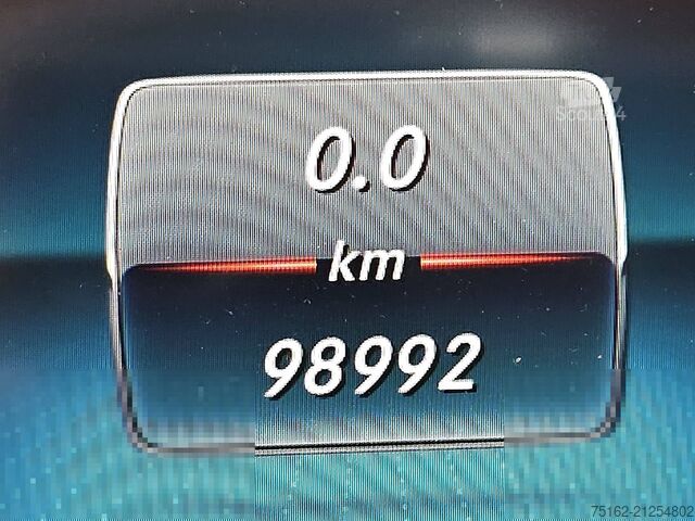 Passagerartransport MERCEDES-BENZ EQV 300 pano 8 personen