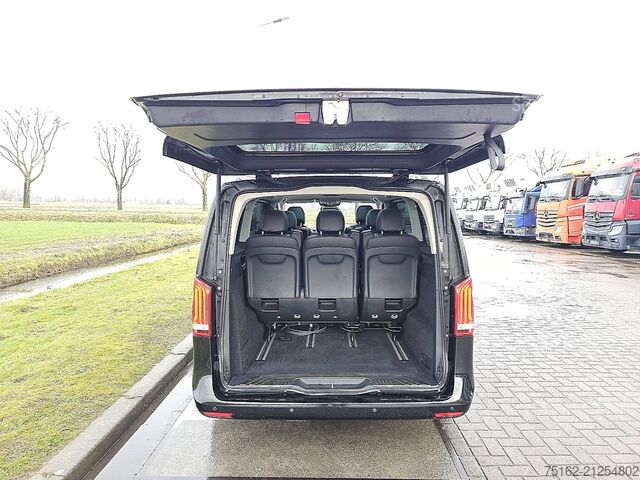 Passagerartransport MERCEDES-BENZ EQV 300 pano 8 personen