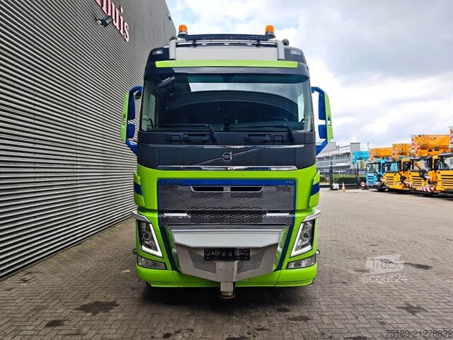 Kranwagen Volvo FH 540 8x4 HMF 8520 K7 7 x Hydr. 4 x Mech!