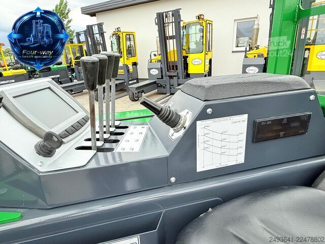 Chariot élévateur multidirectionnel Combilift CBE4000 ELECTRIC TRIPLEM 5500 POSITIONER