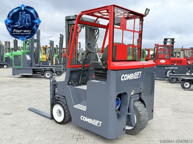 Chariot élévateur multidirectionnel Combilift CB4000 GAS TRIPLEX 5200 FREE-LIFT