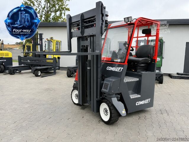 Chariot élévateur multidirectionnel Combilift CB4000 GAS TRIPLEX 5200 FREE-LIFT