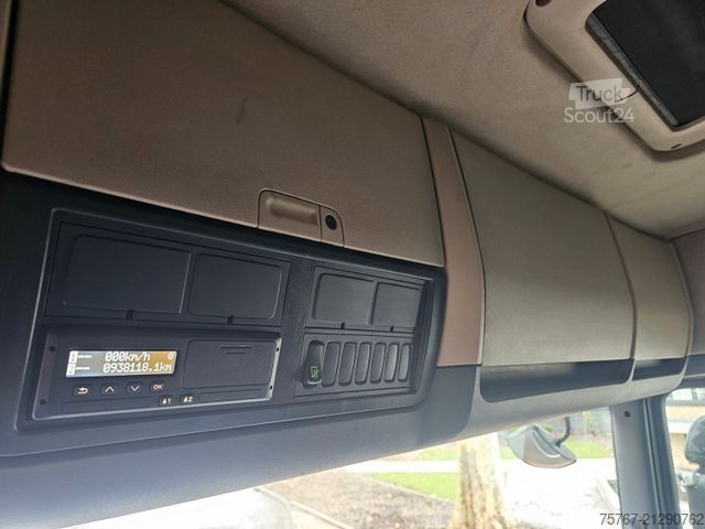 Trattore stradale standard SCANIA R410 Highline