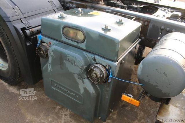 Standard SZM MERCEDES-BENZ 1840 4x2 BL - KOMPRESSOR - Nr.: 438