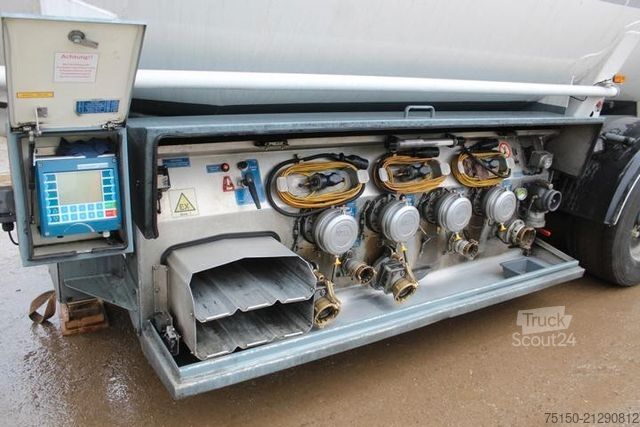 Tankauflieger  WILLIG Diesel/Benzin SELBSTAUSLÄUFER Nr.: 018