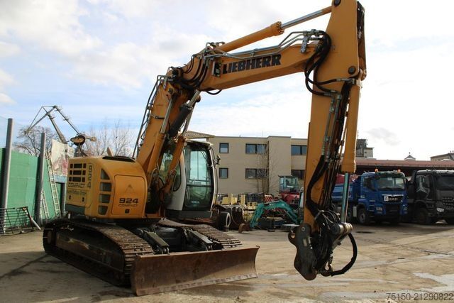 Excavadora de cadenas LIEBHERR R924 COMPACT VERSTELLAUSLEGER Nr.: 845